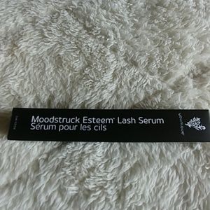 Younique Moodstruck Esteem Lash Serum